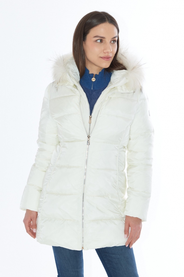 abrigo-blanco-mujer-596slx-1.jpg ABRIGO ACOLCHADO BLANCO CAPUCHA PELO - Imagen 1