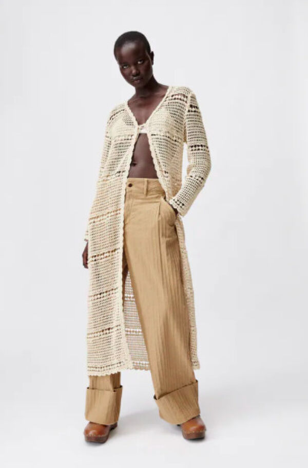 cardigan-largo-mujer-977cac-1.jpg Cárdigan largo punto | 15 prendas de Zara que acaban de llegar y nos encantan | Moda/tendencias - Imagen 1