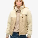 Mujer Chaqueta Híbrida Workwear de Borreguito en crema urbana | Superdry ES