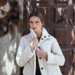 Chaqueta corta reversible efecto ante y borreguito