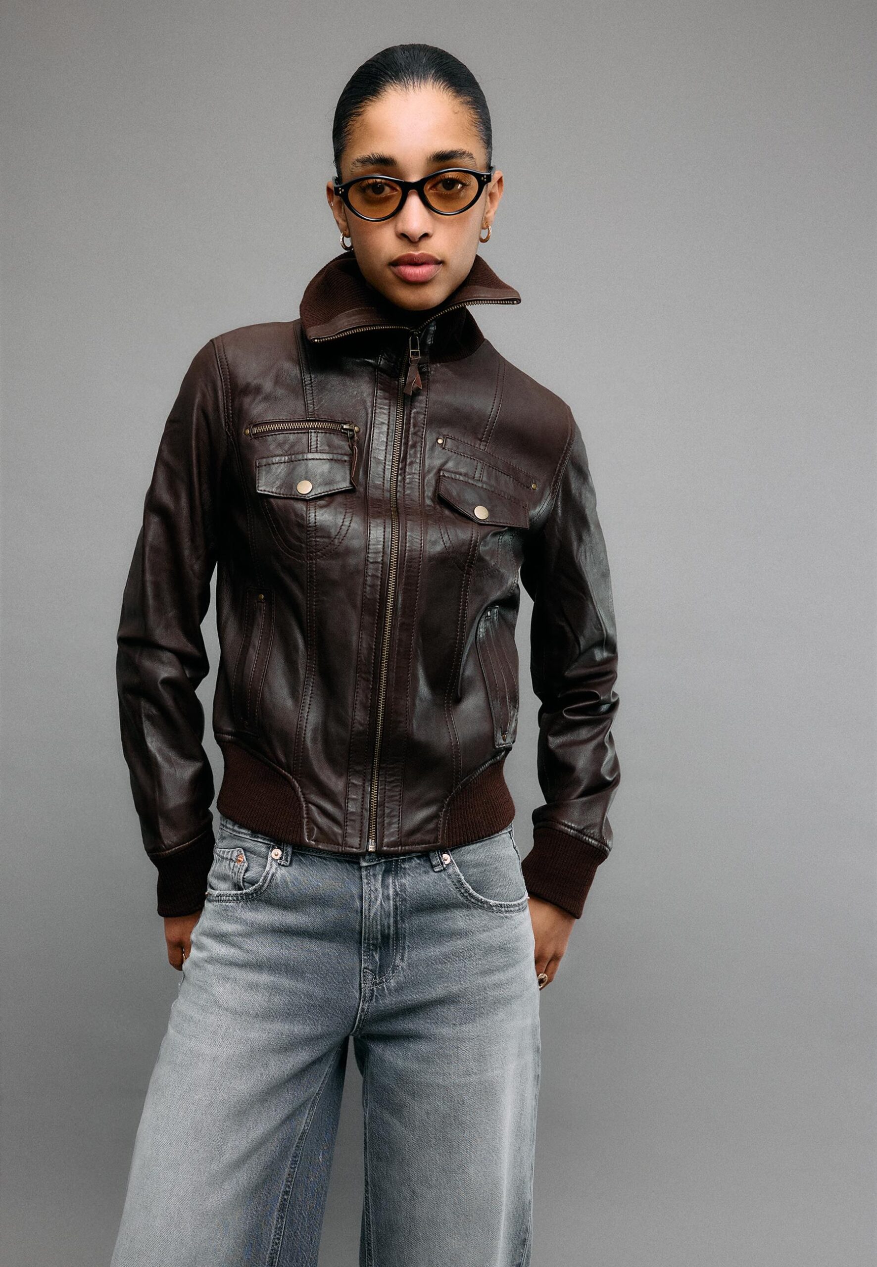 chaqueta-de-cuero-mujer-562wgx-1.jpg Chaquetas de cuero marrones para mujer | Stradivarius España - Imagen 1