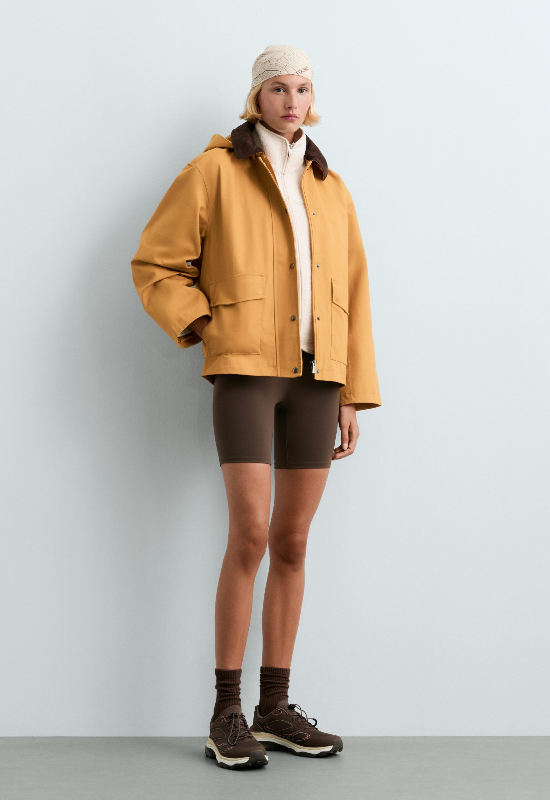 chaqueta-impermeable-168oca-1.jpg Chaqueta impermeable 10k 100% algodón canvas | OYSHO España - Imagen 1
