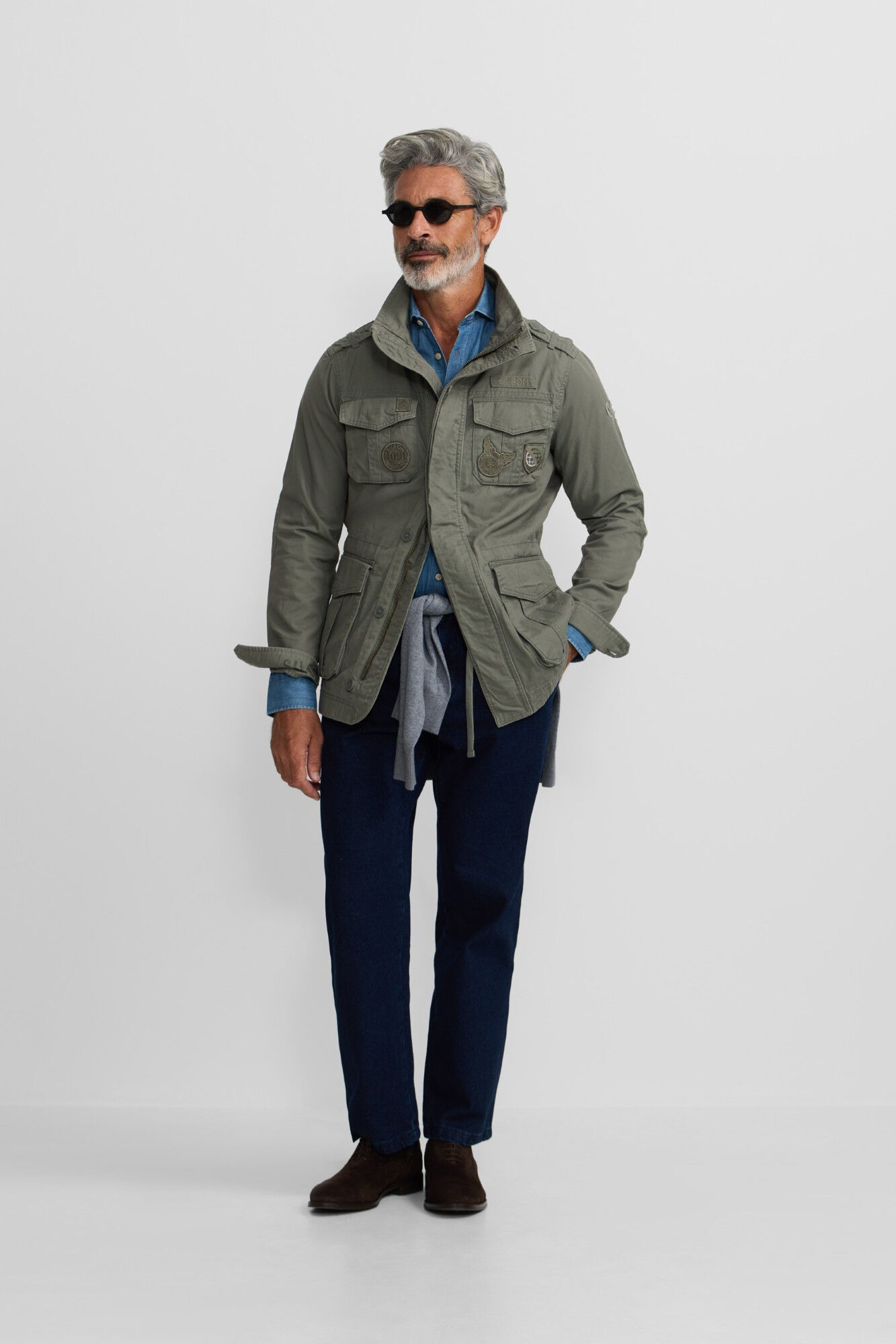 chaqueta-militar-hombre-465gty-1.jpg Chaqueta militar parches dye | Chaquetas de Hombre | Cortefiel - Imagen 1