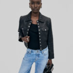 Chaqueta corta de cuero negra Mujer | The Kooples