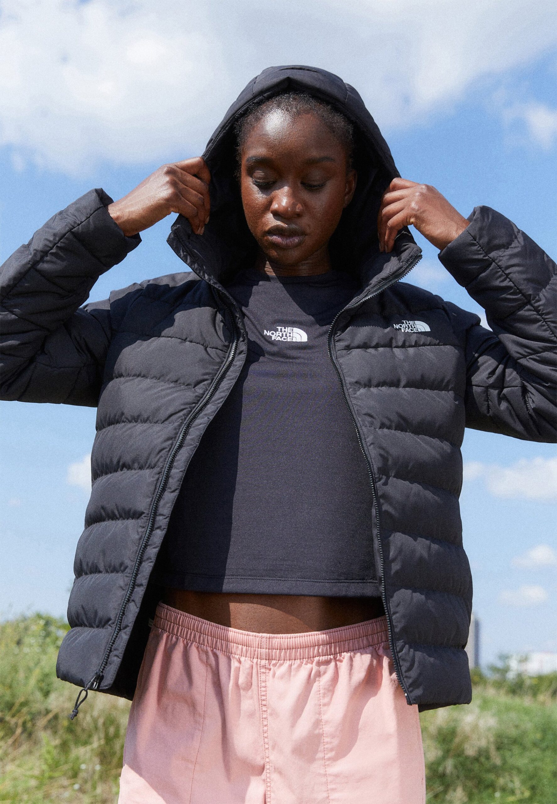 chaqueta-plumas-mujer-664uud-1.jpg Ropa Cortefiel Abrigos Plumas Mujer Chaqueta Acolchada Plumones Para Mujer Plumífero Chaquetas En Cortefiel Mujer Chaqueta Plumas Roja Mujer - Imagen 1