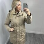 Chaqueta Parka Beige impermeable mujer con forro de pelo