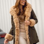 Chaqueta parka con capucha de invierno para mujer caqui Bolf 7033