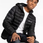 PLUMIFERO CHAMPION HOMBRE, CON CAPUCHA NEGRO