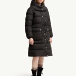 Plumífero largo con capucha Pic Negro Chaquetas Largas de Mujer | Moncler ES
